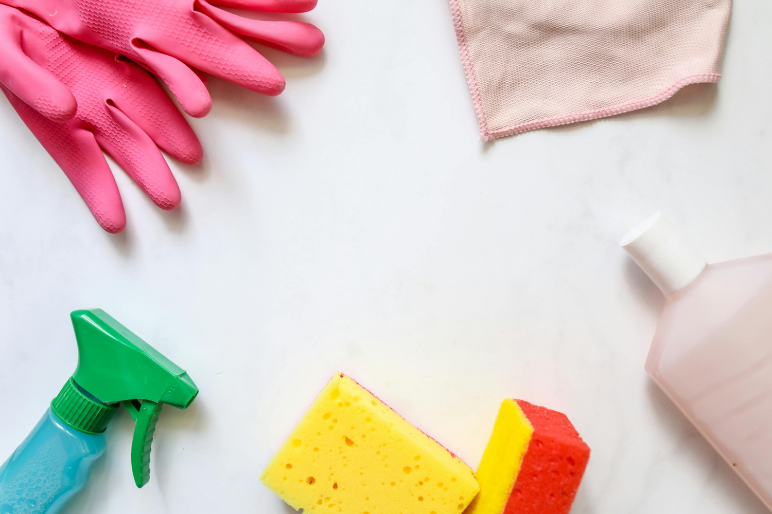 Your Space Cleaning professional team in Kent, WA
